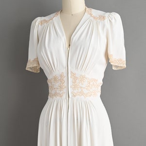 vintage 1940s Dress Rare Vintage Ivory White Floral Lace Rayon Wedding Dress XS Small image 7