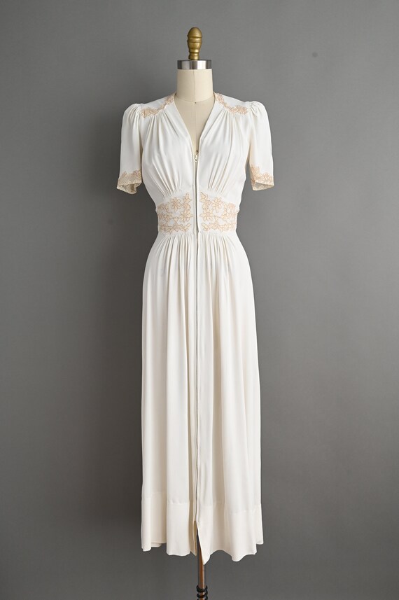 vintage 1940s Dress | Rare Vintage Ivory White Fl… - image 2