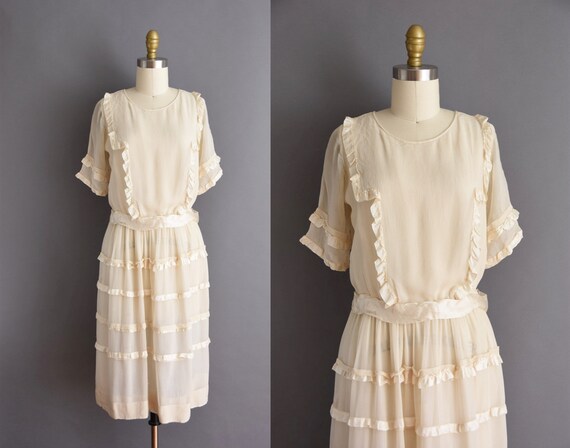 1920s vintage dress - ivory chiffon antique brides