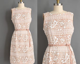 Vestido vintage de los años 50 / Vestido de cóctel de dama de honor de encaje de algodón Carol Craig / Mediano