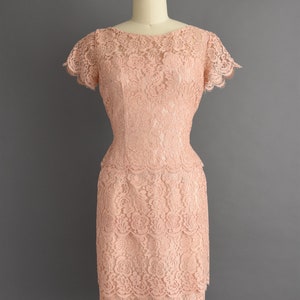 1950s vintage dress Lilli Diamond Dusty Pink Lace Bridesmaid Cocktail Party Wiggle Dress Large 50s dress image 2