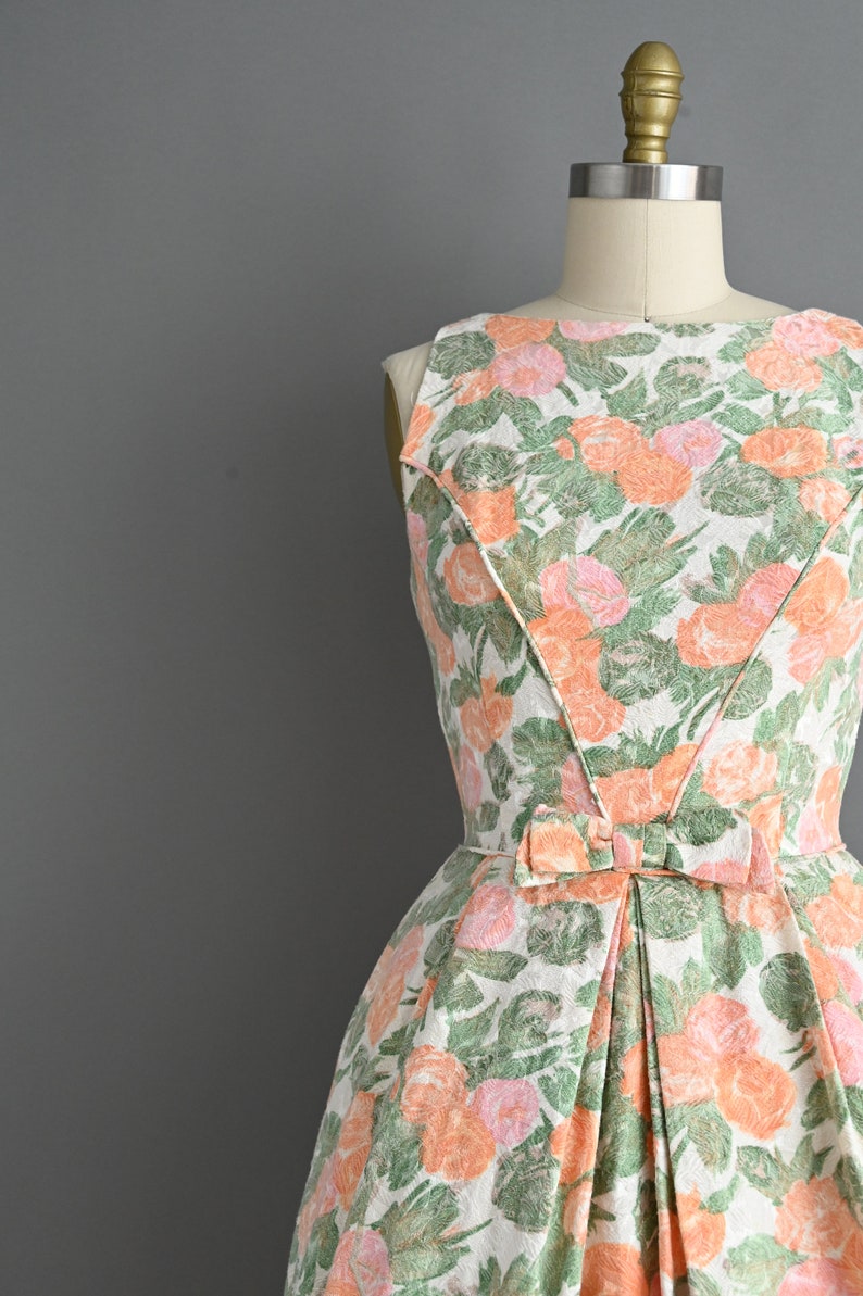 vintage 1950s Dress Vintage Peach Floral Pront Full Skirt Party Dress Small image 4