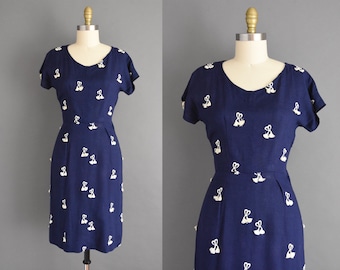 vintage 1950s dress | Navy blue Cotton Linen Embroidered Bow Tassel Wiggle Dress | Small