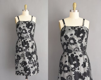 Vintage 50s black chiffon floral print cocktail party VLV wiggle dress | Medium |