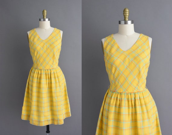 vintage 1950s | Vibrant yellow cotton mint blue pl