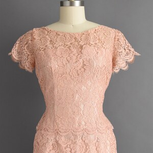 1950s vintage dress Lilli Diamond Dusty Pink Lace Bridesmaid Cocktail Party Wiggle Dress Large 50s dress image 3