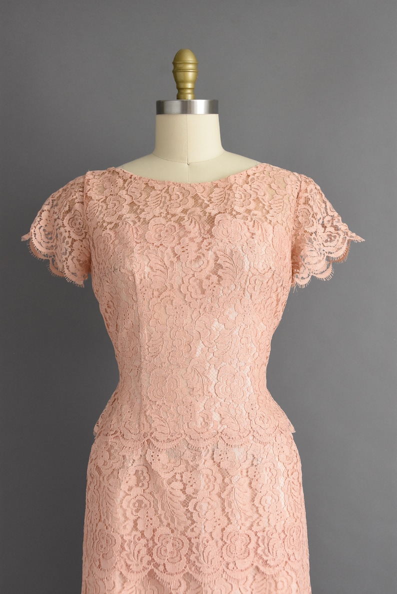 1950s vintage dress Lilli Diamond Dusty Pink Lace Bridesmaid Cocktail Party Wiggle Dress Large 50s dress image 3