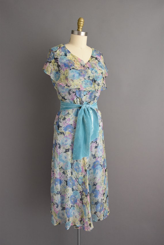 vintage 1930s Gorgeous fluttery chiffon floral pr… - image 6