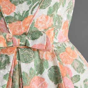 vintage 1950s Dress Vintage Peach Floral Pront Full Skirt Party Dress Small image 5