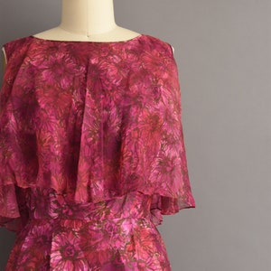 1950s vintage dress Gorgeous Pink & Purple Floral Print Silk Cocktail Wiggle Dress Small image 4