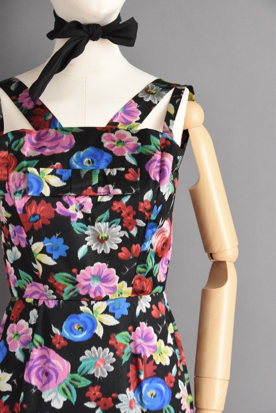 1950s vintage Gorgeous Floral Print Wiggle Dress … - image 5