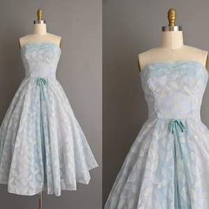 Vintage 1950s Dress | Beige Lace Iridescent Sequin Sweeping