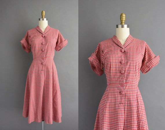 vintage 1950s | Red & Gray Cotton Plaid Print Shor
