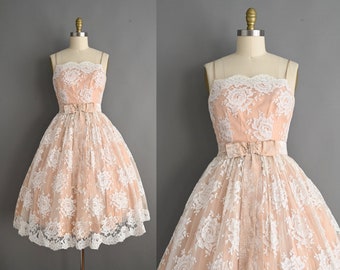 vintage 1950s Dress | Vintage Scallop Lace Full Skirt Cocktail Party Dress | Small - Medium