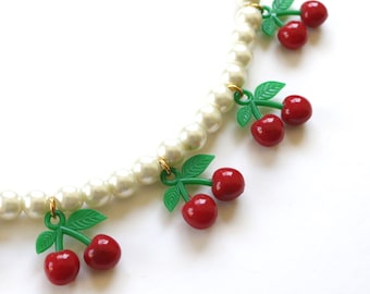 Pearl Necklace, Cherry Necklace, Pearl Choker, Trendy Pearl Necklace, Fruit Charm Necklace, Retro Cherry Necklace, Colorful Beaded Necklace