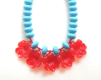 Collier fleur rouge, collier turquoise de perles, collier hippie turquoise, collier d'été, bijoux rétro