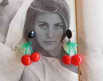 Kirsche Ohrringe aus Acryl, wunderliche Kawaii Obst Schmuck