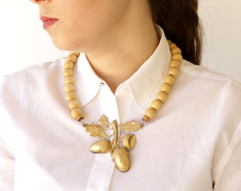 Acorn Necklace, Woodland Necklace, Statement Necklace Oversize, Wood Necklace Beaded, Retro Neckalce, Vintage Necklace, Large Acorn Necklace