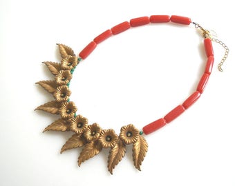 Flower Necklace, Gold Leaf Necklace, Bib Necklace for Women, Statement Necklace Red, Vintage Bead Necklace Unique, Chunky Necklace Bold