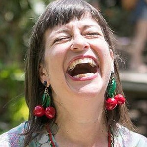 Kirsche Ohrringe, Große Ohrringe, Lange Ohrringe, Statement Ohrringe Rot, Bold Ohrringe Trendy, Mode Ohrringe, Obst Ohrringe Ohrstecker oder Clips