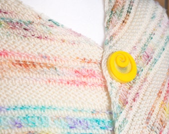 making waves magnetic shawl closure : lemonade