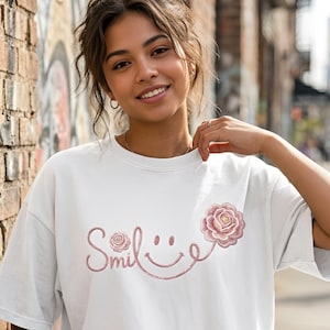 Leende Daisy kvinna SVG PNG Retro Smiley Face blomma design present till mamma kvinnor skjorta sublimering tryck hippie blommig emoji digital nedladdning