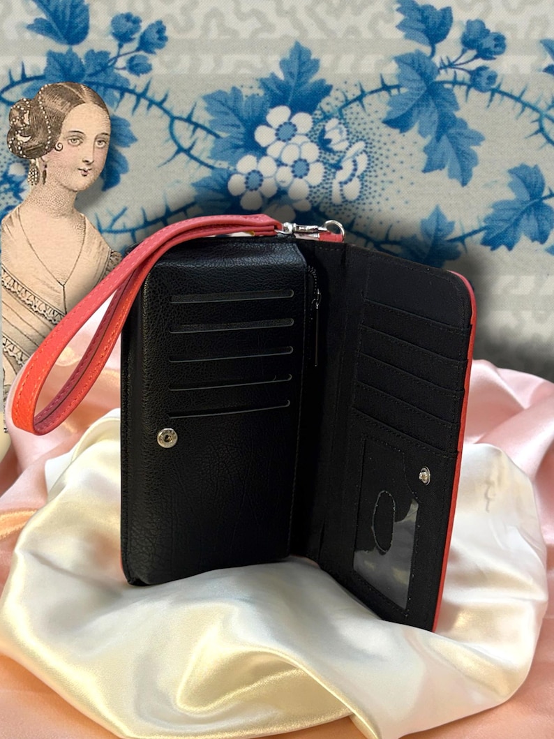 Close up of interior compartment of Jane Eyre book wallet, showing stitching detail and structured design