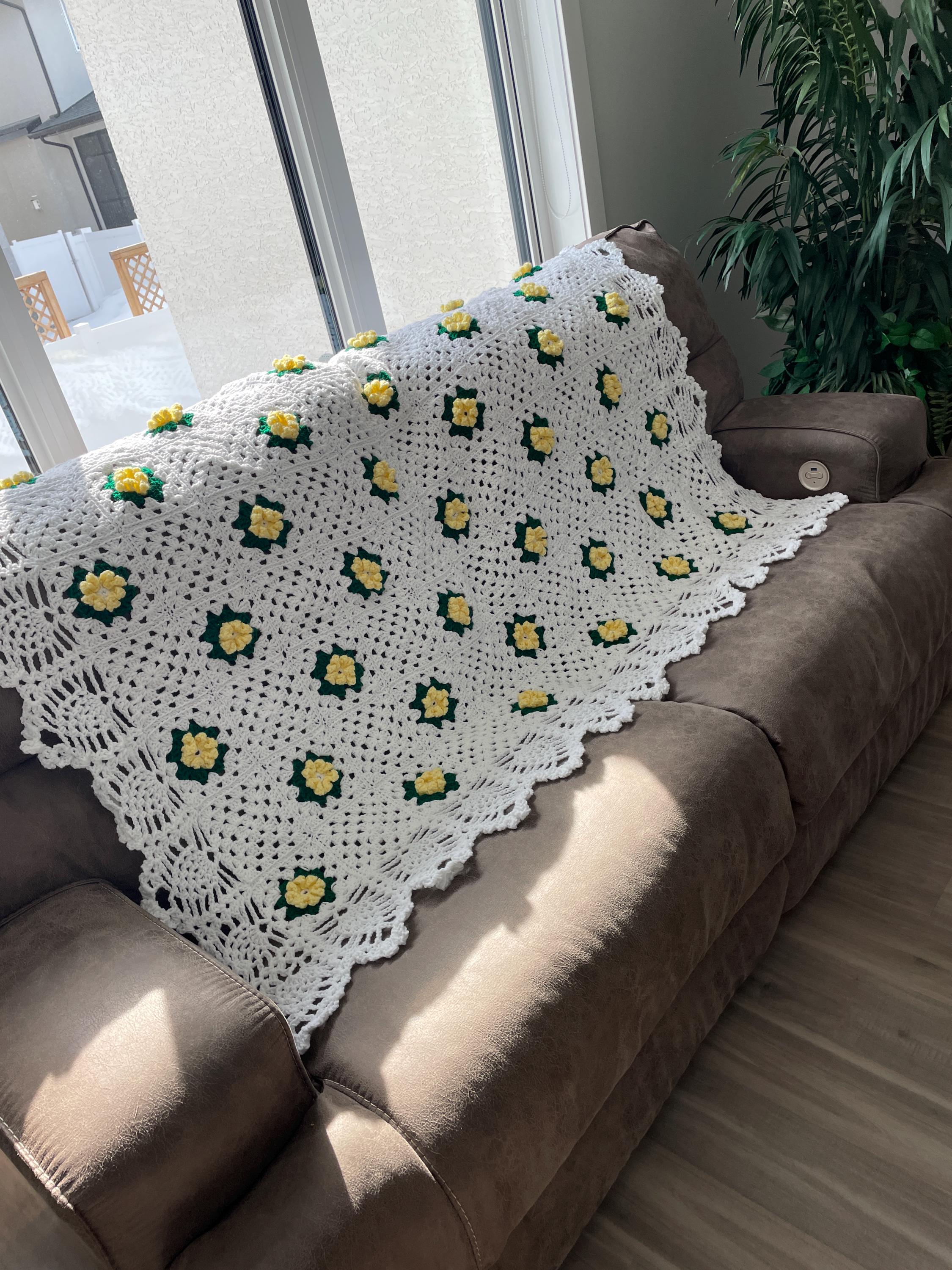 Yellow Floral Throw Blanket Handmade Crochet Flower Afghan | White & Yellow Daisy Throw | Cozy Cottagecore Blanket Gift