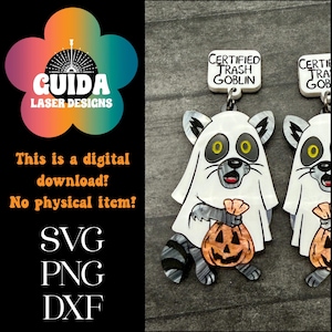Op de afbeelding: Halloween oorbellen met een wasbeergeest ontwerp, met een pompoen tas. De oorbellen hebben de tekst "CERTIFIED TRASH GOBLIN". De afbeelding bevat ook de tekst "This is a digital download! No physical item!"