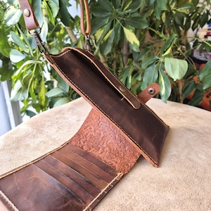 Leder Umhängetasche mit Kartenhalter, Handgefertigte Echtleder Custom Slim Bag, Einzigartige Leder Sling Bag, Handytasche Organizer