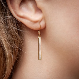 Mother of Pearl Drop Earrings – 14K Gold Filled Jewelry – Minimalist Gift for Her – Elegant Pearl Earrings