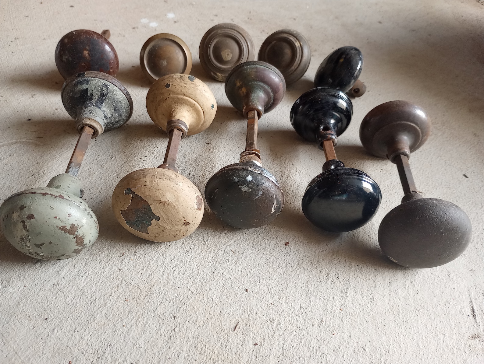 Set of 15 Vintage Antique Door Knobs - Etsy