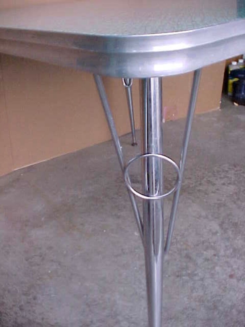 Vintage Retro Formica Deluxe Chrome Legs Dinette Dining Kitchen Table ...