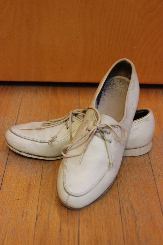 vintage womens bowling shoes