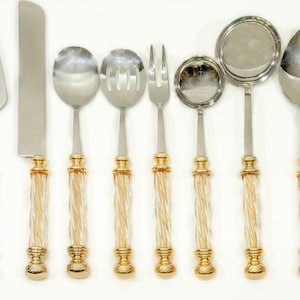 Serveerset met metalen handgrepen in goud, zilver en antieke kleuren
