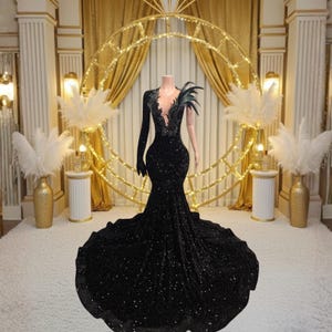 black dress elegant woman with diamonds Vesper Lace Maxi Dress main image 1