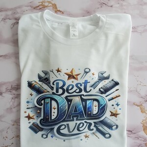 Camiseta de pai para aniversário ou dia dos pais - Camiseta para pai - Camiseta para dia dos pais - Presente de pai combinando com conjunto de copo - Camiseta do melhor pai de todos os tempos