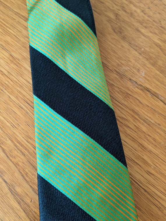 Mid century Mr John black and green tie