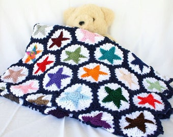 Crochet stars afghan navy blue white colorful couch throw blanket kid bedding child scrap yarn hexagons granny square home decor green red