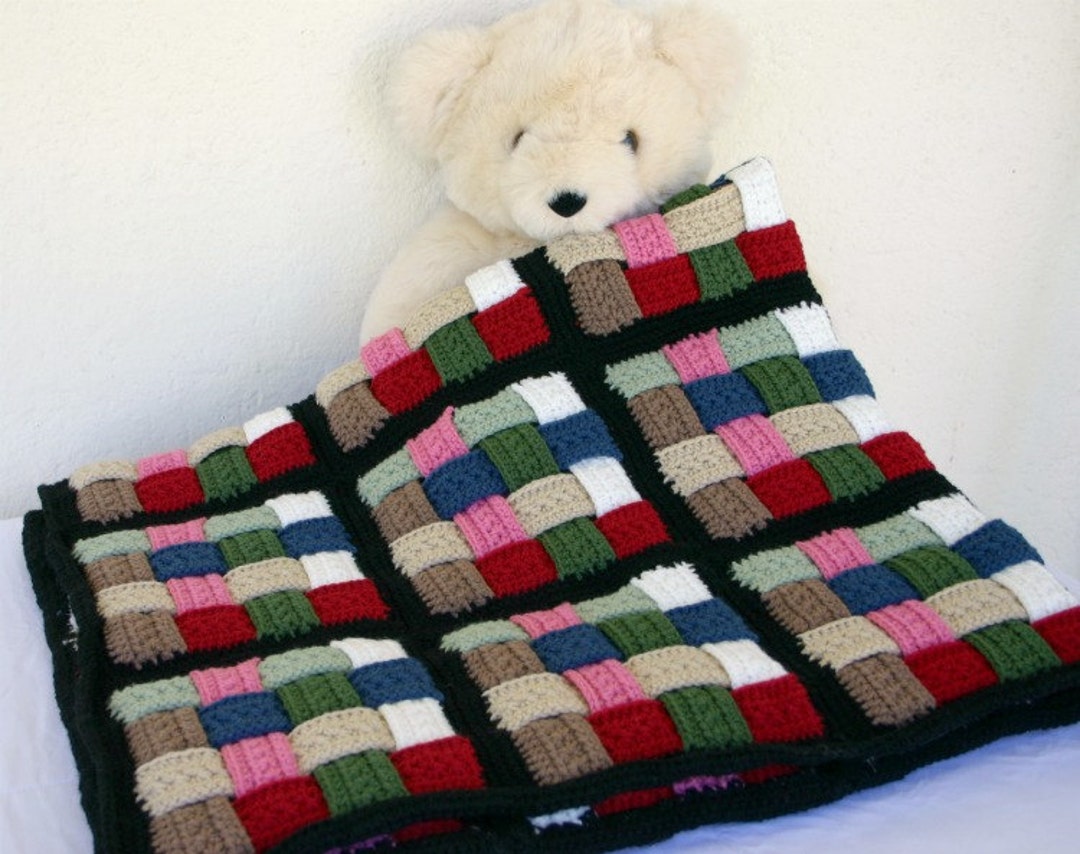 Basket Weave Afghan Blanket Crochet Thick Lap Throw Home Decor Red Pink