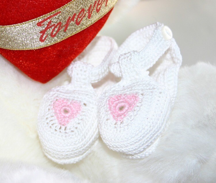 Baby Newborn Sandals PDF Crochet PATTERN 0 3 Month White Pink Heart