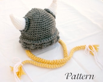 Wikinger Baby Mütze PDF Häkelanleitung 0-6 Monate grau weiß gelb Beanie Mütze Hörner geflochten Wikinger Kostüm Säugling graues Haar weich Helm