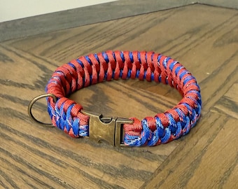 Collier pour chien en paracorde (arêtes de poisson)