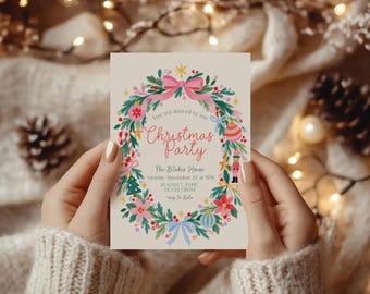 Invitación editable para fiesta de Navidad. Invitación festiva con colorida corona floral navideña. Plantilla imprimible de 5x7 pulgadas.