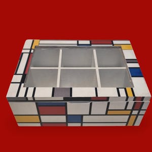 Portatisane ,scatola in legno.decorata con tecnica decoupage motivo Mondrian bauhaus