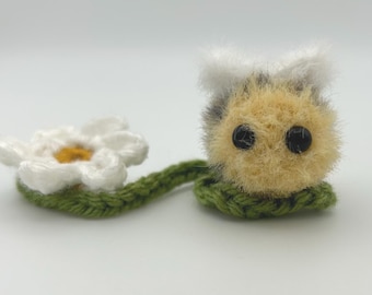 Fuzzy Crochet Bumblebee & Flower Bookmark | Plushie Keychain | Color Options Available | Customizable | Made to Order