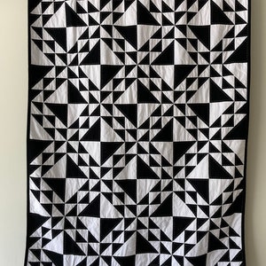 Black and White Throw Quilt-Couch Blanket