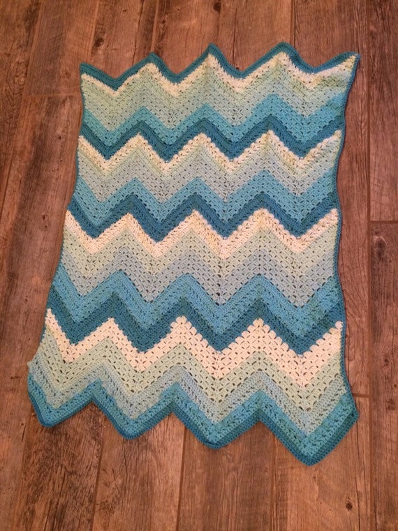 Blue chevron baby blanket sales