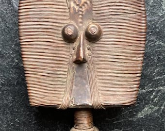 Osseyba (or Ossebya) Mahongwe Reliquary Figure, Gabon Kota