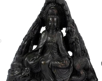 Duża azjatycka figurka Quan Yin z rzeźbionego kamienia do groty 2